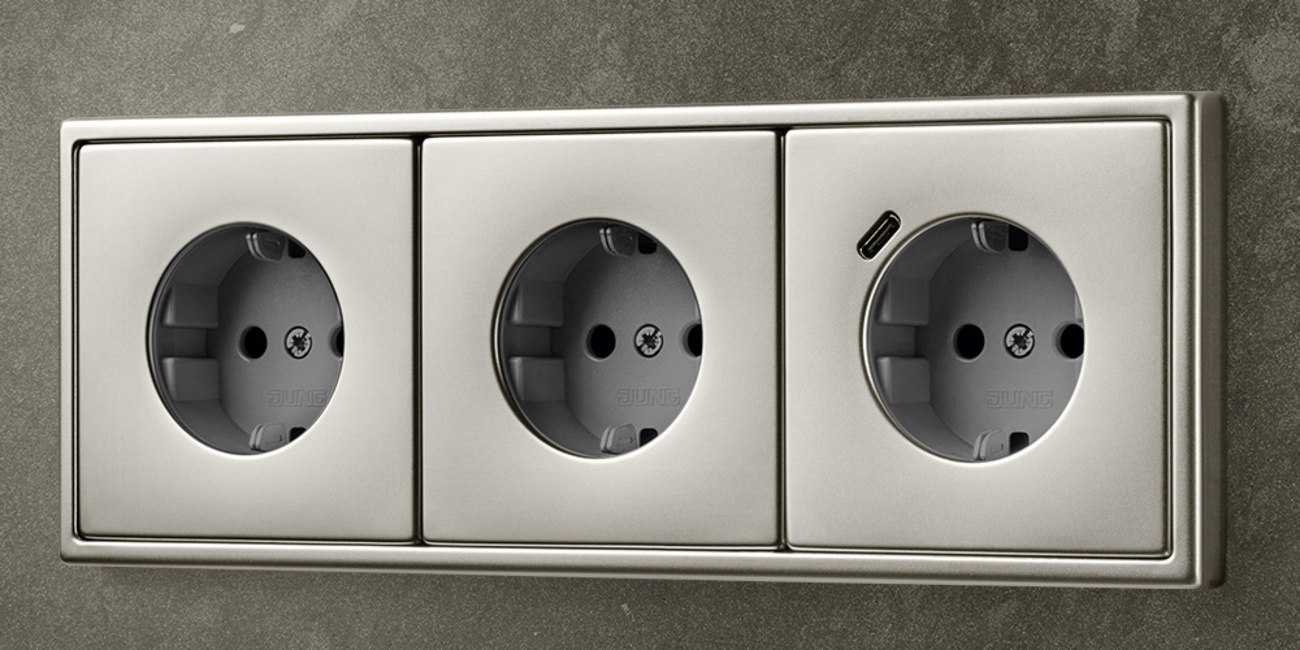 SCHUKO® Steckdosen mit USB bei Christ Gebäudetechnik GmbH & Co. KG in Kirtorf