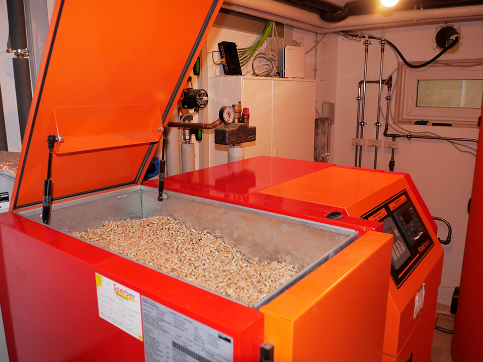 Palletheizung2 bei Christ Gebäudetechnik GmbH & Co. KG in Kirtorf